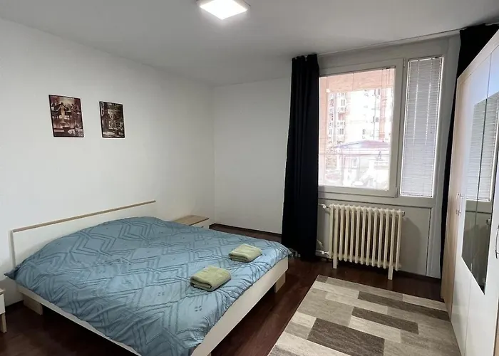 Ada Square Lejlighed *